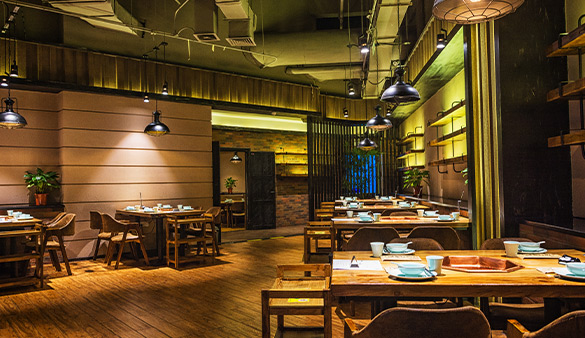 Management of restaurants, cafes, gyms, and parks: